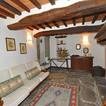 Apartment Sleeps 4 Pool Cortona